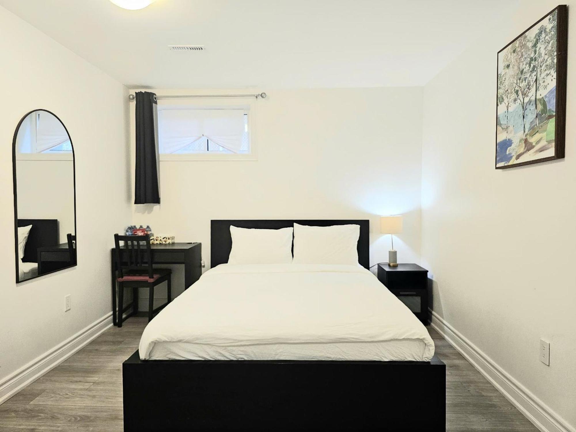 A Home Away โตรอนโต ภายนอก รูปภาพ